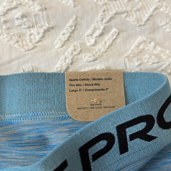 Nike Pro Women’s Training Tight Fit High Rise 3” Length Shorts NWT - Picture 5 of 7